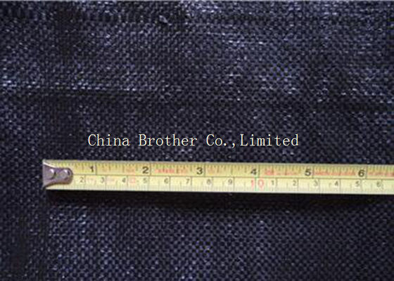 Fertilizer PP Woven Ground Cover Fabric , Agriculture Garden Weed Control Matting